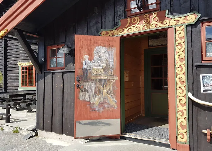 Dovregubbens Hall 3*