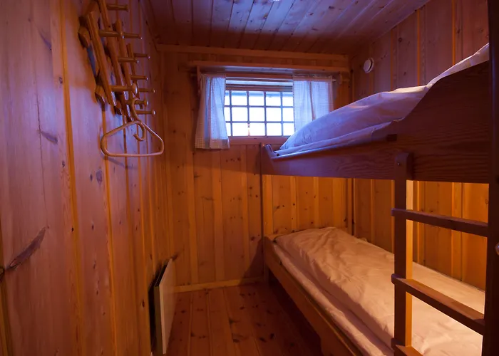 Dovregubbens Hall 3*