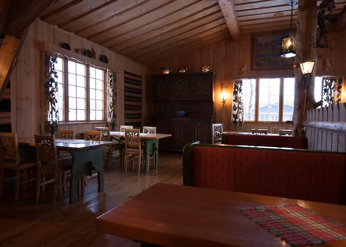 Dovregubbens Hall 3*