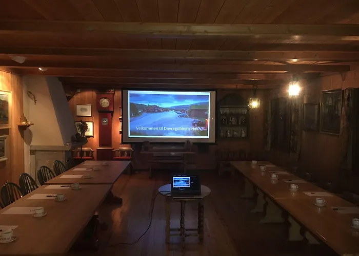 Semesterpark Dovregubbens Hall 3*