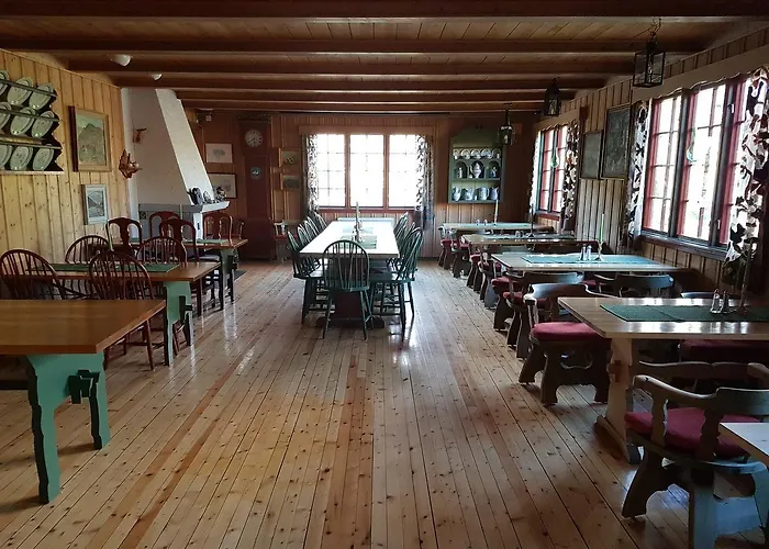 Dovregubbens Hall Semesterpark 3*